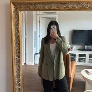 Green blazer